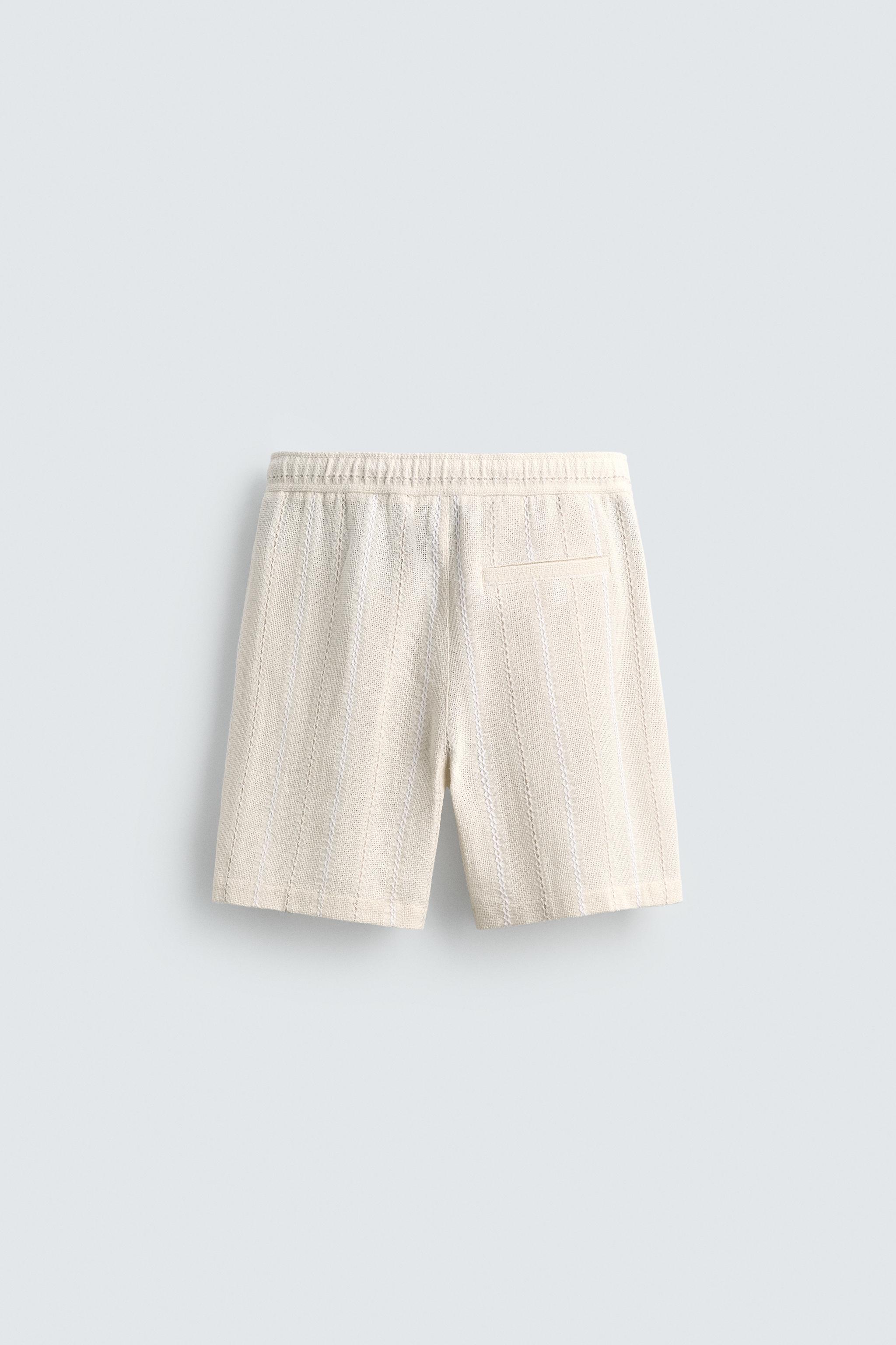 GEOMETRIC JACQUARD SHORTS